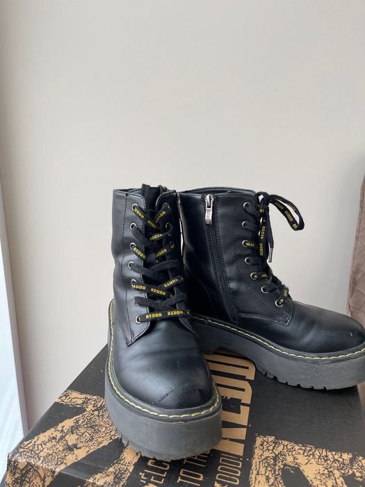 Зимові на дівчинку черевики