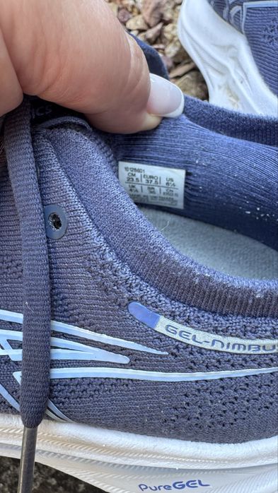Кросівки ASICS Gel-Nimbus