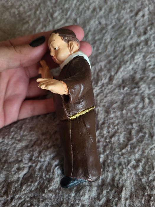 Mnich benedyktyński figurka