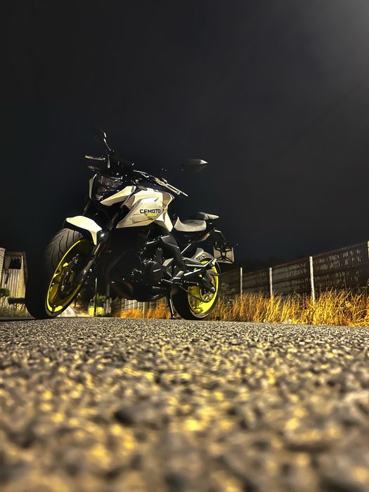 CF MOTO 650 NK 4000 km