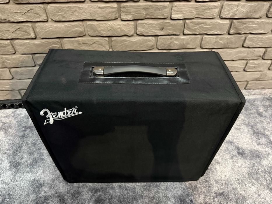 Fender Mustang GTX100