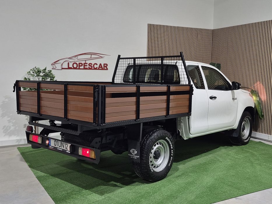 Toyota Hilux 2.4 D-4D - 2018 | GARANTIA | NACIONAL - 3 LUG
