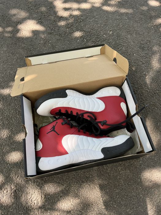 Продам оригинал кросовки Nike Air Jordan Jumpman Pro Shoes red
