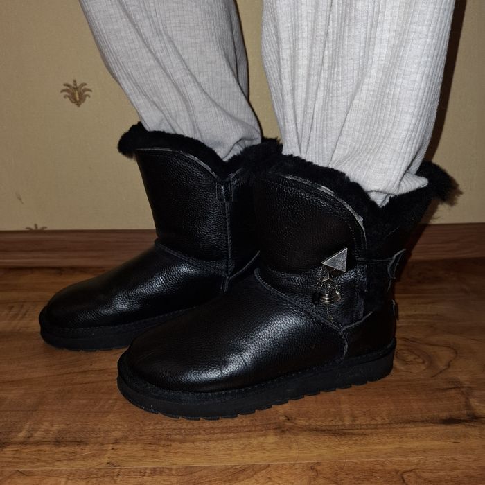 Угі шкіряні 37 р