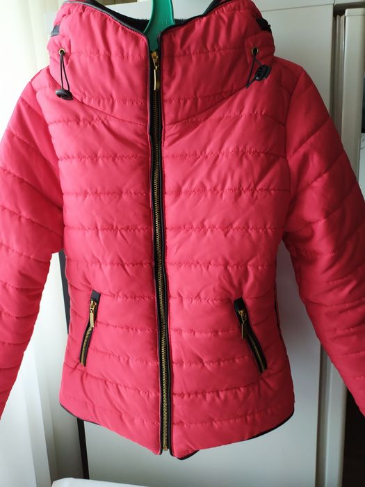 Молодежная теплая куртка , размер 36/S/44 .