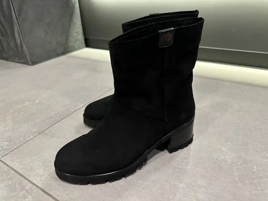 Черевики жіночі KASANDRA 39 (25см)