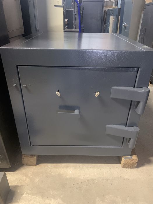 Сейф розбірний Паритет CL V 700 KK 5 клас