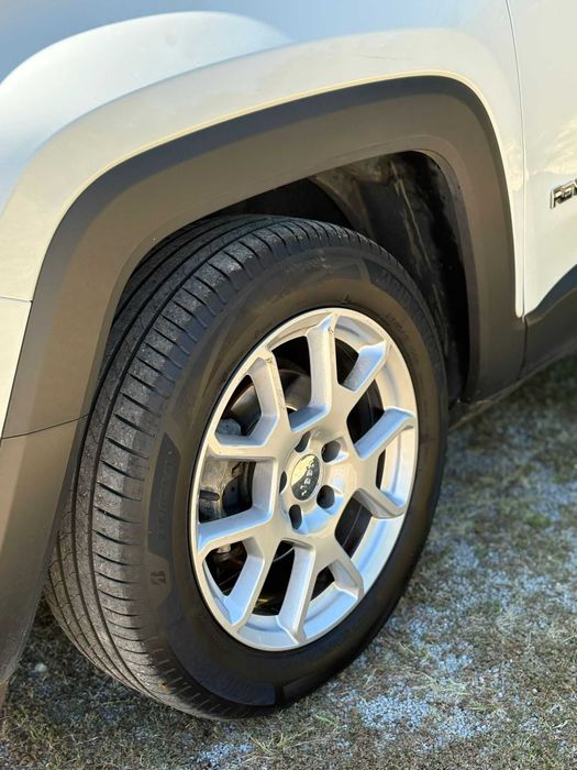 Jeep Renegade 2020 gasóleo 96000km revisões feitas e bem estimado