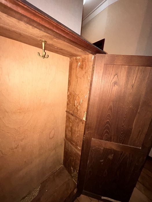 Armario vintage muito bom