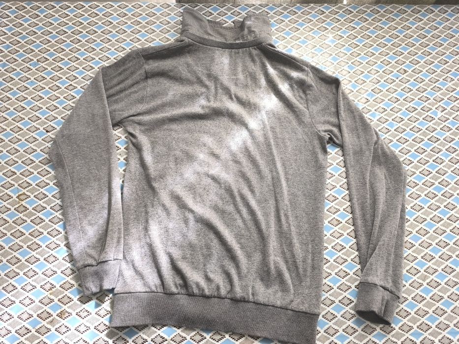 Серая кофта М.  .
