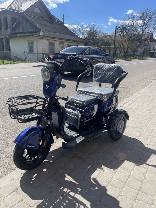 Трицикл акумуляторний Forte TRANSIT-WN1060