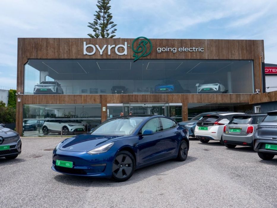 Tesla Model 3 Long-Range Dual Motor AWD