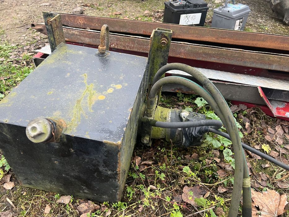 Najazd, laweta z pietrem, 6,5m x2,4m, góra 4,3x2