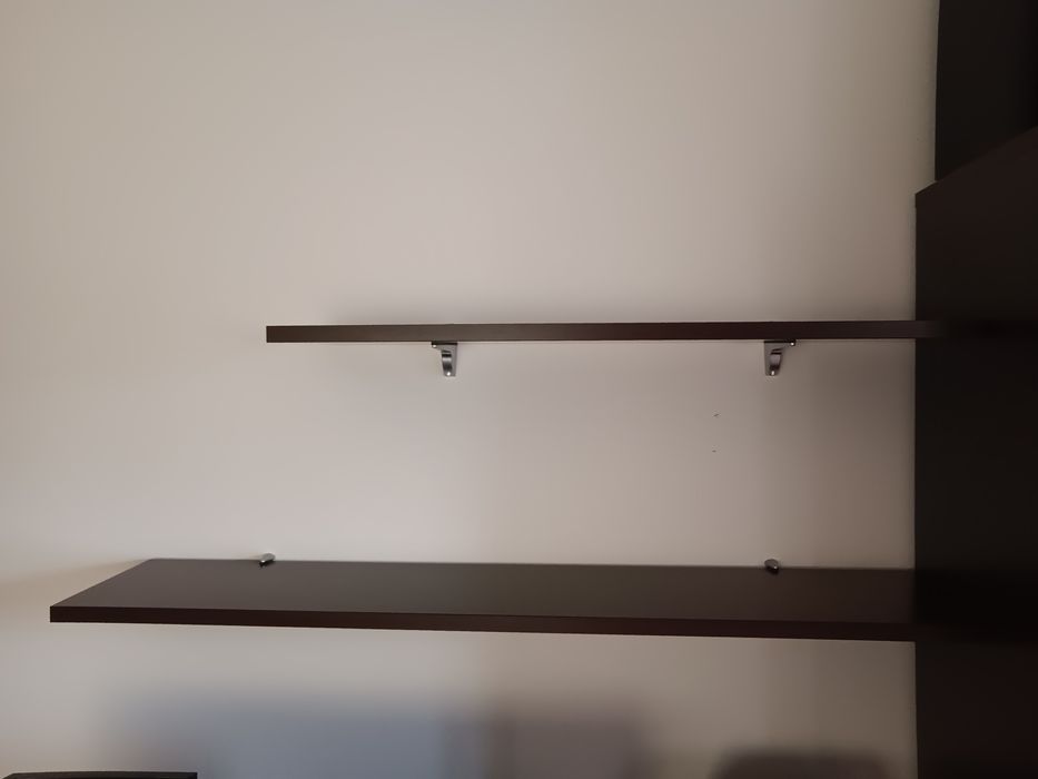 Móvel de TV com estante e prateleiras