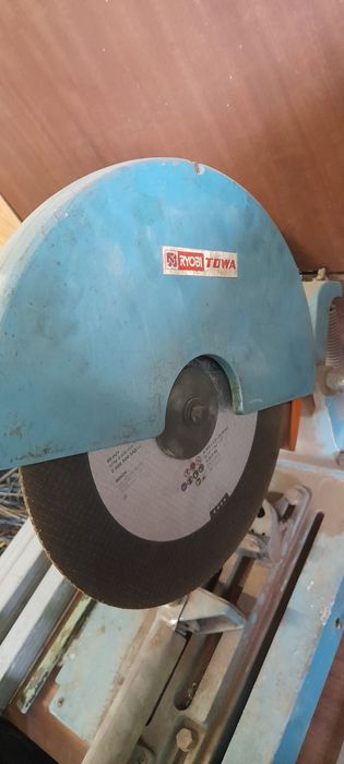 Serra de corte de aluminio