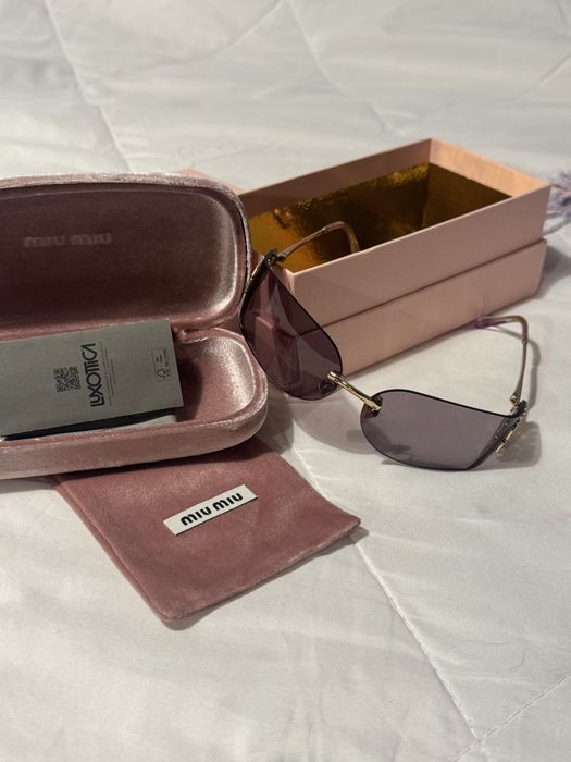 Oculos miumiu novos lilases