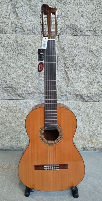 Guitarra Clássica AMANO 4C