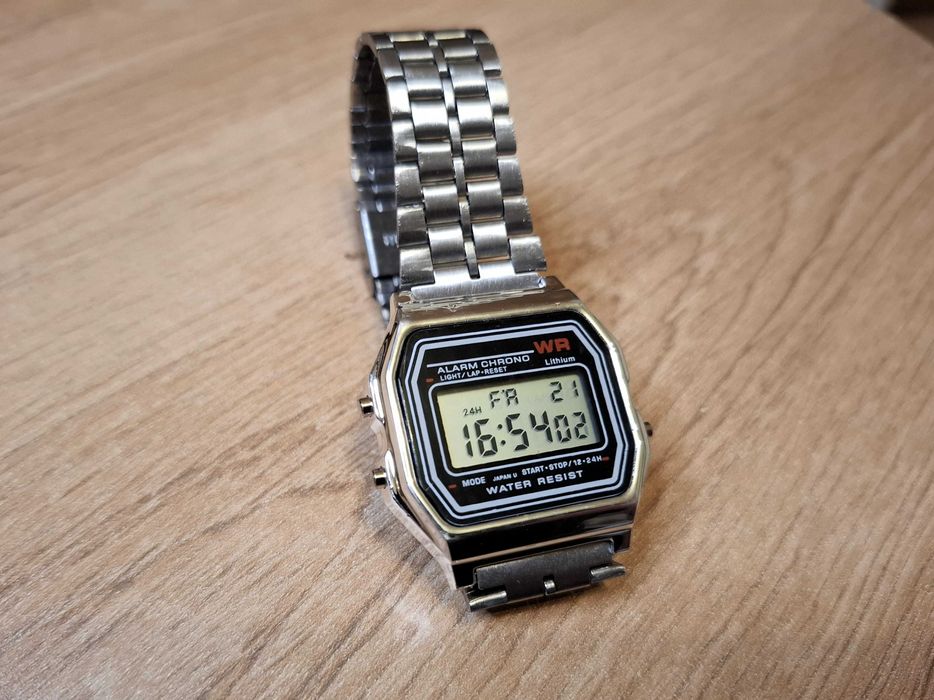 Zegarek elektroniczny nowy