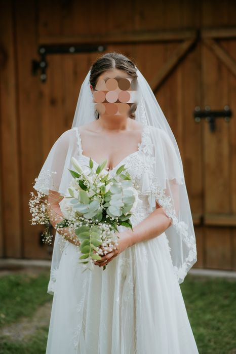 Suknia ślubna z odpinanymi rękawkami + metrowy welon