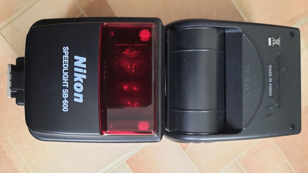 Цифровий фотоапарат Nikon D7000