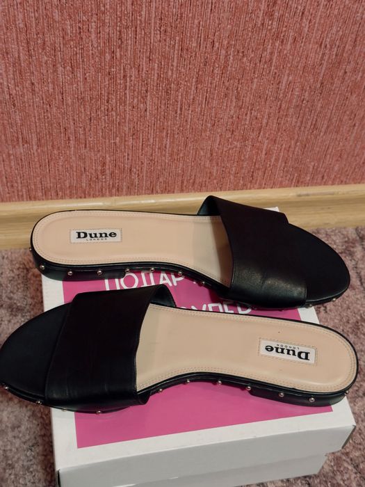 Жіночі кожані шльопанці