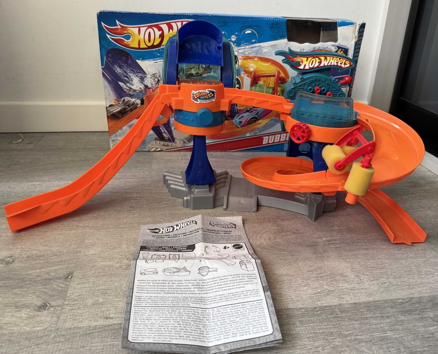 Mattel Hot Wheels Myjnia Samochodowa z bąbelkami