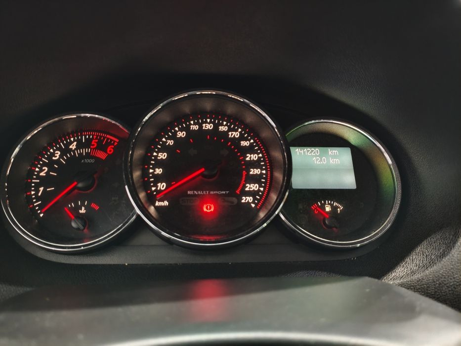 Renault Mégane 1.5 dCi 2015 – 140 mil km – Revisões na marca