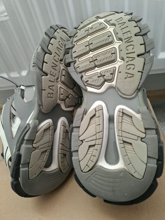 Balenciaga track led