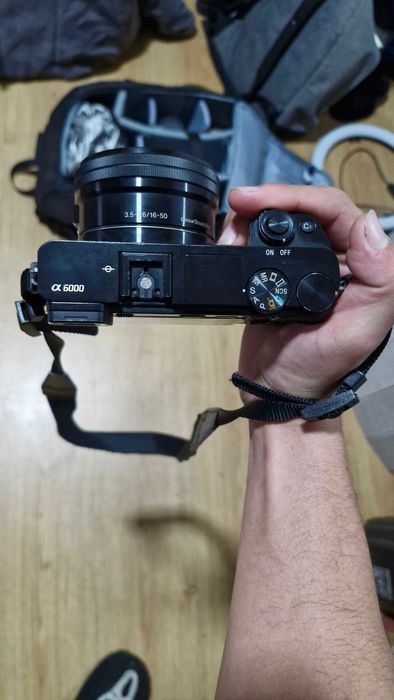 Sony a6000 lente de Kit e Acessórios