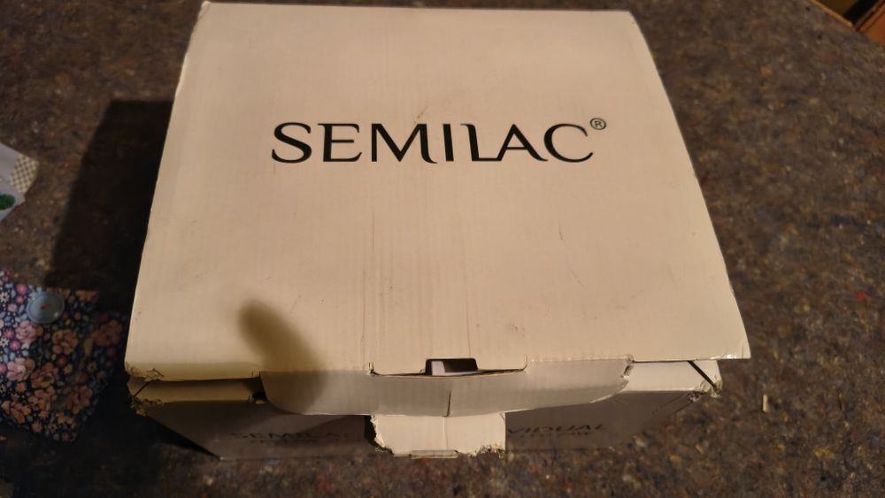 Lampa UV do paznokci Semilac