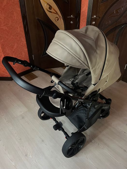 Дитяча коляска 3 в 1