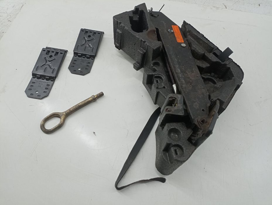 Kit de troca de pneu - VOLKSWAGEN Touareg (7LA, 7L6, 7L7) | 02 - 13