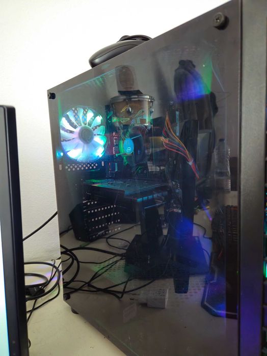 Tower PC in excellent condition, 1 year old64284483286275122