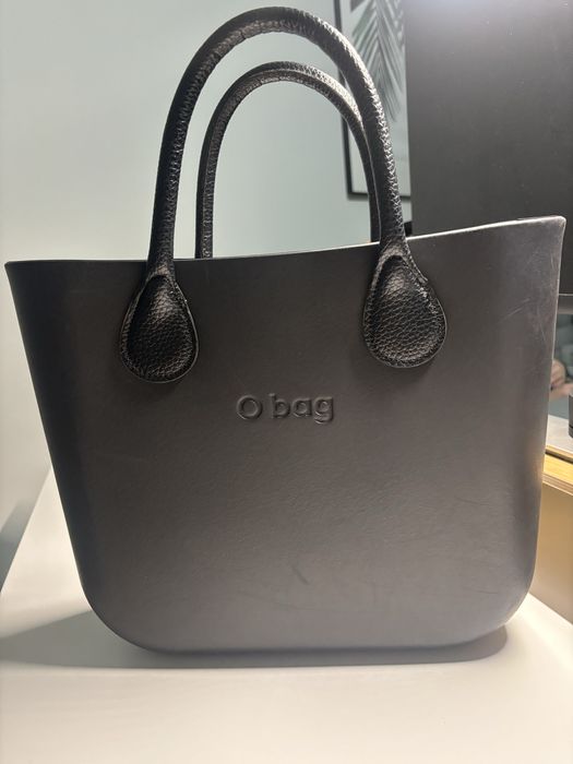 Torebka o bag w kolorze nero czarnym obag