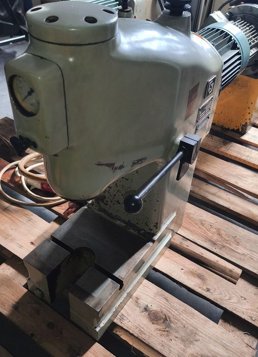 Prasa 2t hydrauliczna cdc2-7