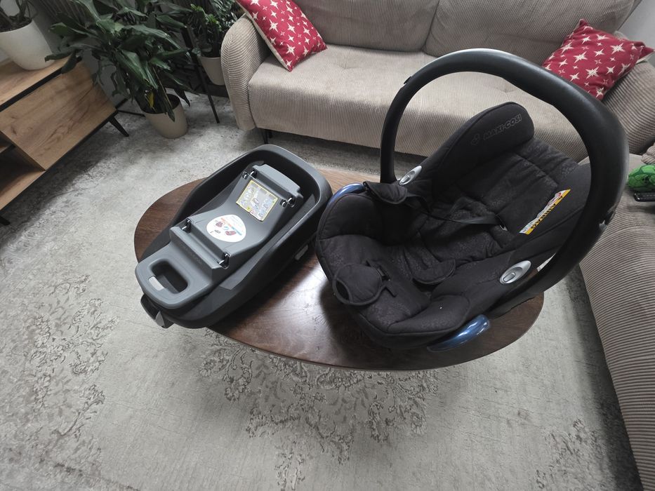 Nosidelko fotelik z baza maxi-cosi