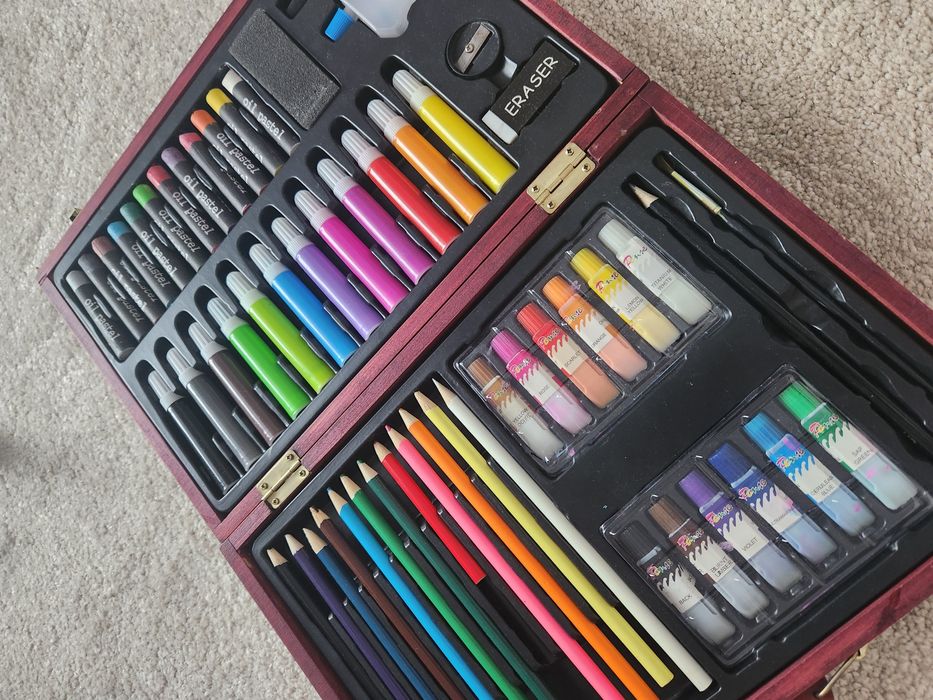 Walizka artystyczna kredki