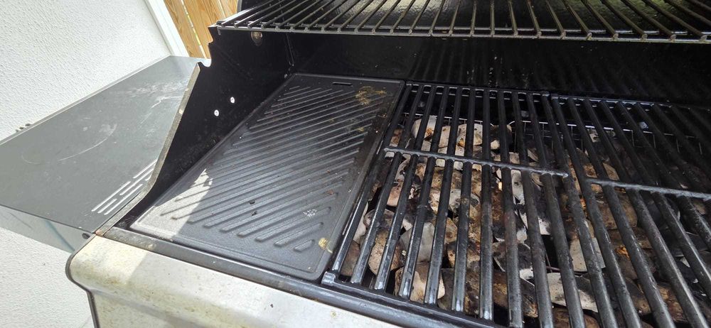 Barbecue a gas com 4 queimadores