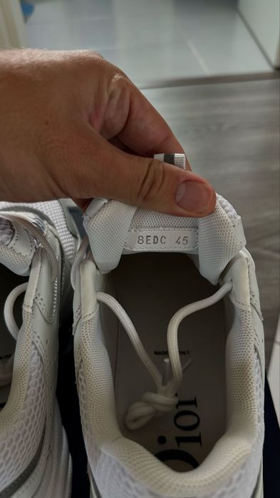 Dior B22 brancos
