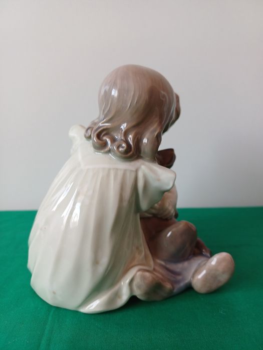 Figurka porcelanowa Royal Copenhagen  707