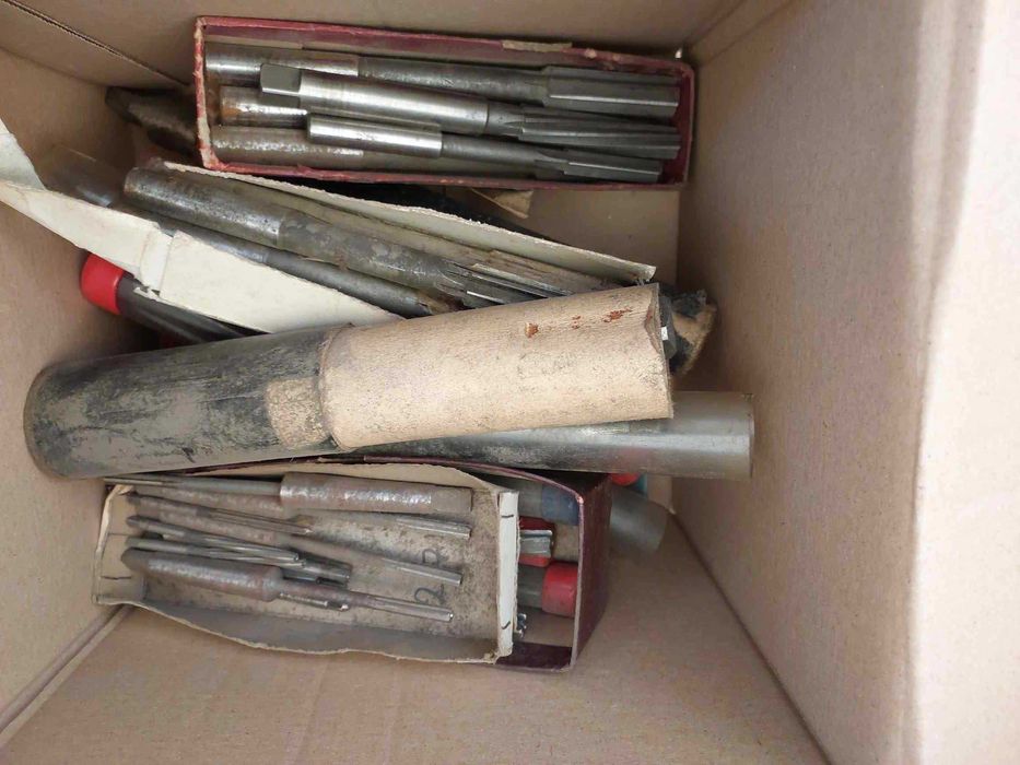 Gwintowniki maszynowe ręczne nowe od m 3 rurowe 1,2cala