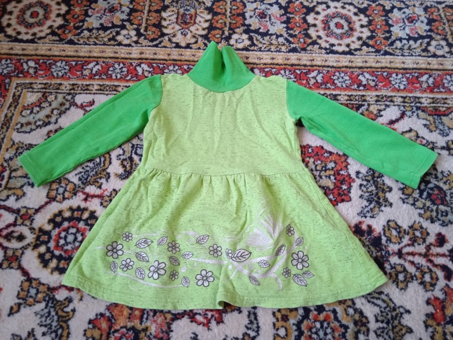 Платье на девочку