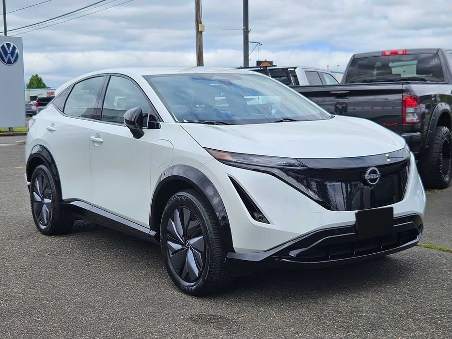Nissan Ariya      2023
