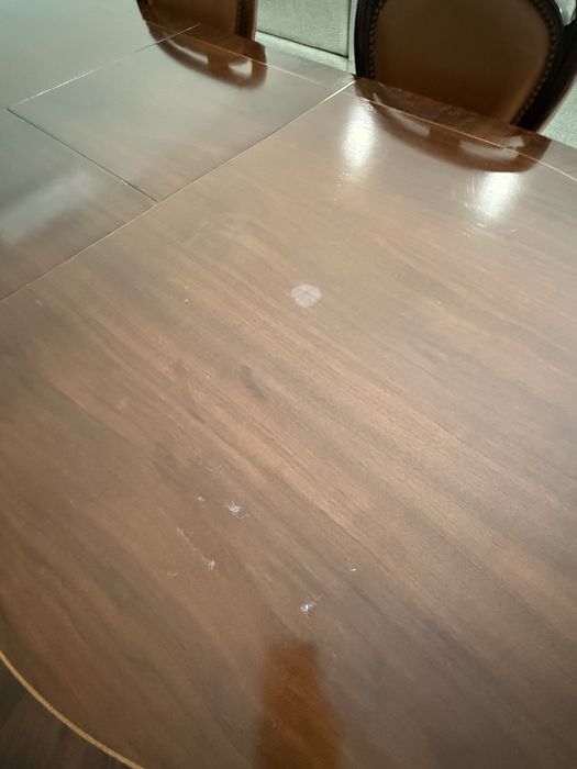 Mesa de jantar extensível + 8 cadeiras