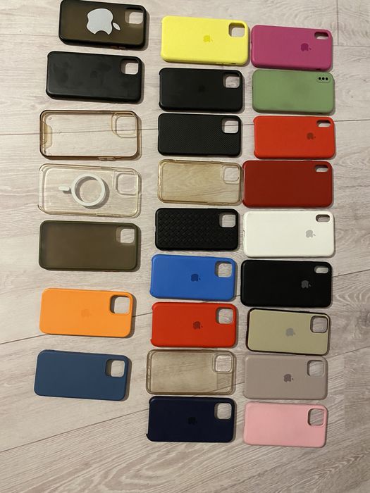 Чехол на iphone в гарному стані