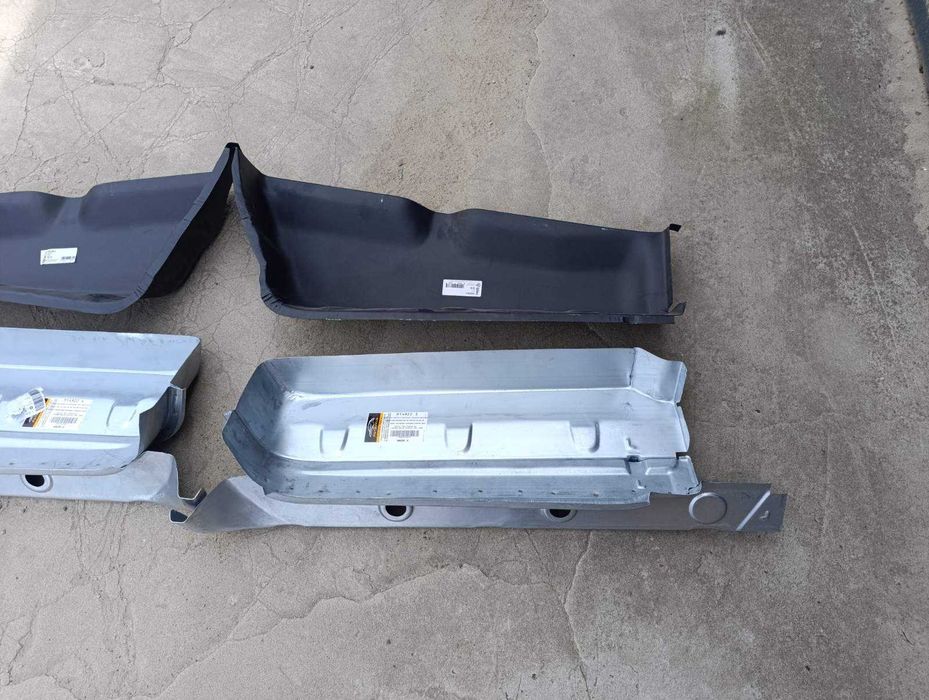 Підножка подножка підніжка  Mercedes Benz Sprinter 901-903 Volkswagen LT до 2006  Фольксваген ЛТ Мерседес Спрінтер 901 Рем частини Пороги арки