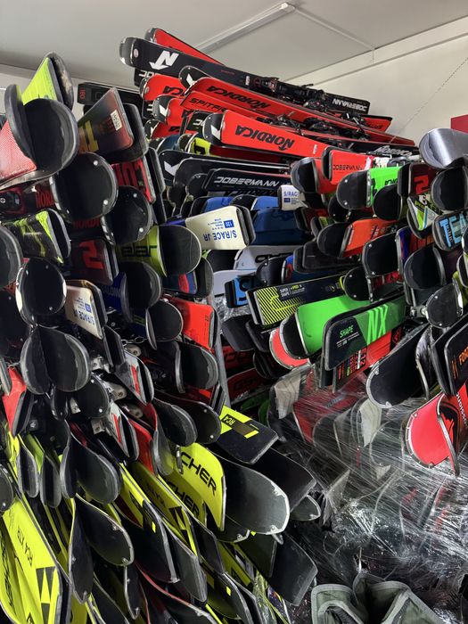 Лижі новий завіз.