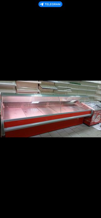 Срочно продам холодильную витрину 3 метра 2 компрессора
