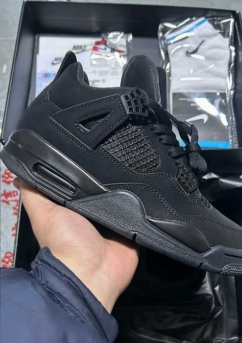 Jordan_ 4_ Retro_ Black_ Cat_ R.45