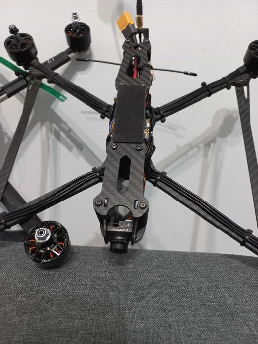 Продам дрон FPV 8 та 10  дюймів. Для навчання та практики.